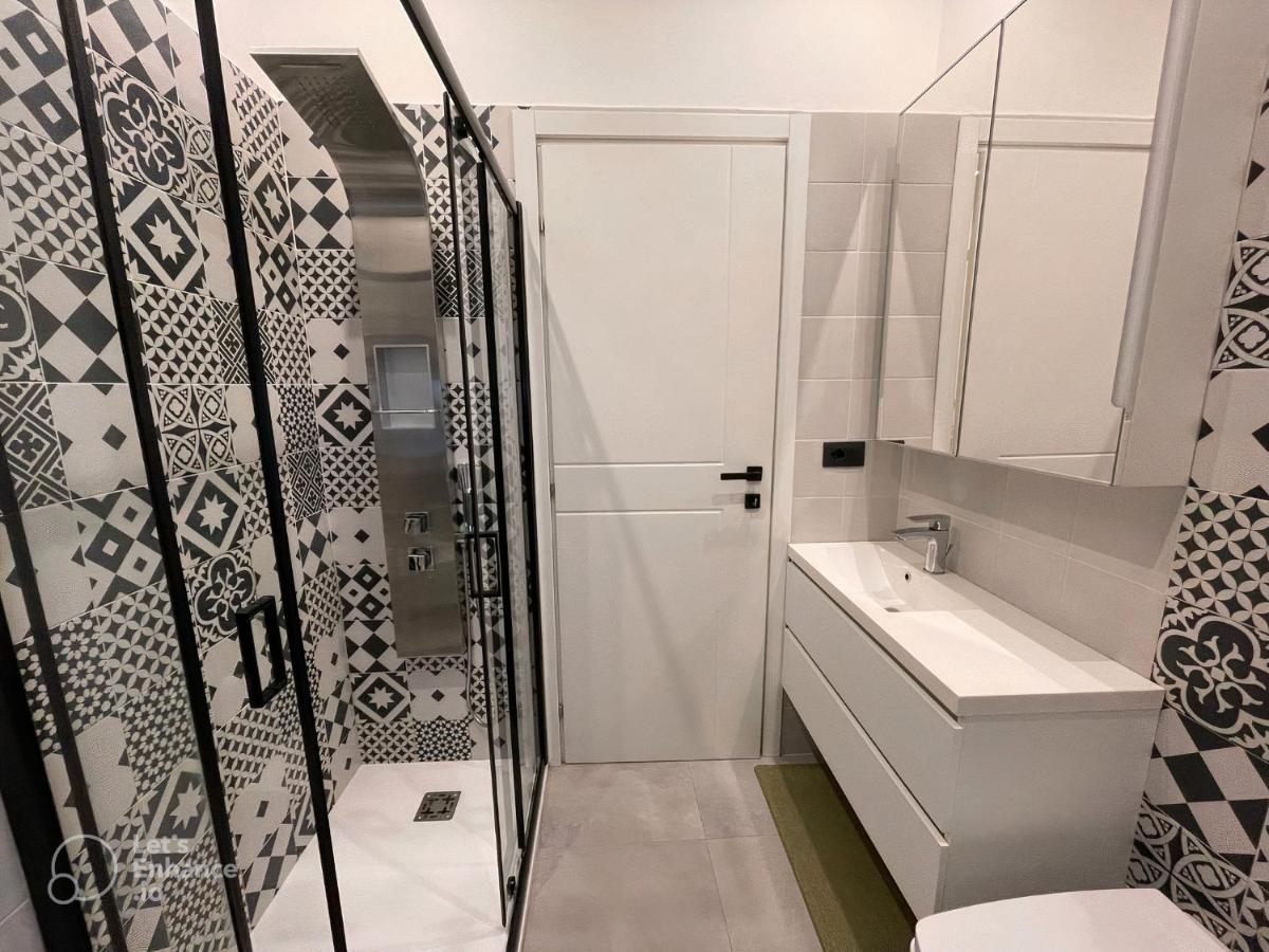 R39 Modern Apartment With Private Parking Mediolan Zewnętrze zdjęcie